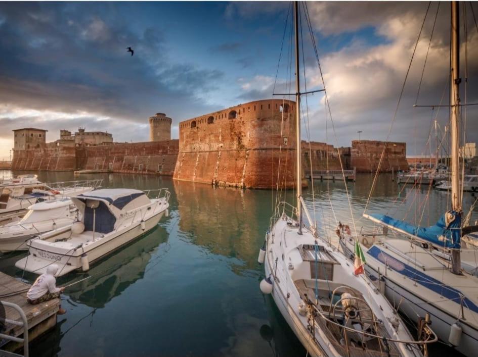 Onda Di Porta A Mare Leilighet Livorno Eksteriør bilde